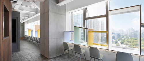 波普与简约的碰撞 现代办公室混搭风格设计欣赏